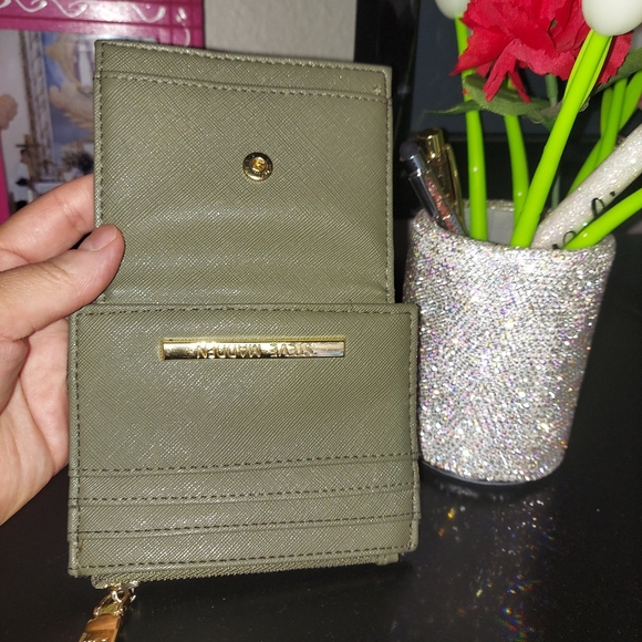 Steve Madden Wallet - Picture 2 of 7